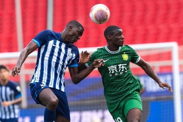 星空体育平台-3连客2胜1平暂居榜首 选择务实的国安更有冠军相？