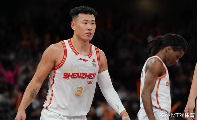 星空体育官方网站-23投砍32分+5记三分！提前锁定常规赛MVP，郭士强真是眼光毒辣|贺希宁|男篮|深圳男篮|新疆男篮|篮板_新浪体育_新浪新闻